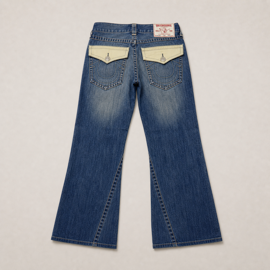 002_16622638_true_religion_bootcut_joey_supert_jeans_32_ai_lightbg