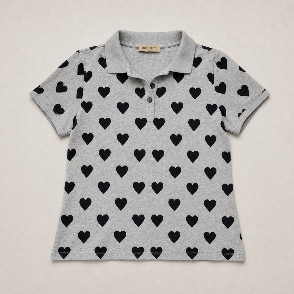 004_16622634_burberry_polo_love_logo_gray_ai_lightbg