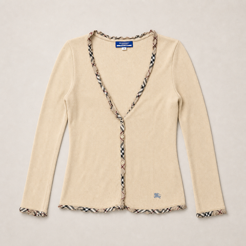 008_16622630_burberry_blue_label_38_knitwear_ai_lightbg