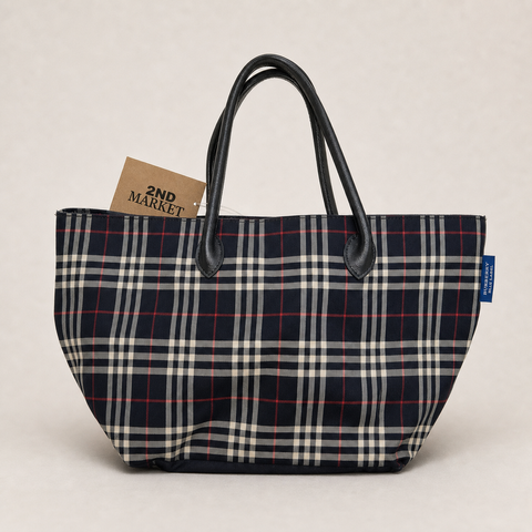 020_16640417_burberry_blue_label_navy_novacheck_shoulder_bag_made_in_japan_ai_lightbg