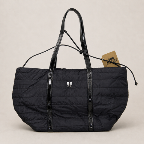012_16640438_courr_ges_black_bucket_handbag_made_in_france_ai_lightbg
