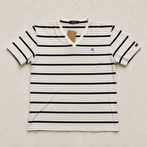 003_16664972_burberry_black_label_v_neck_ai_lightbg