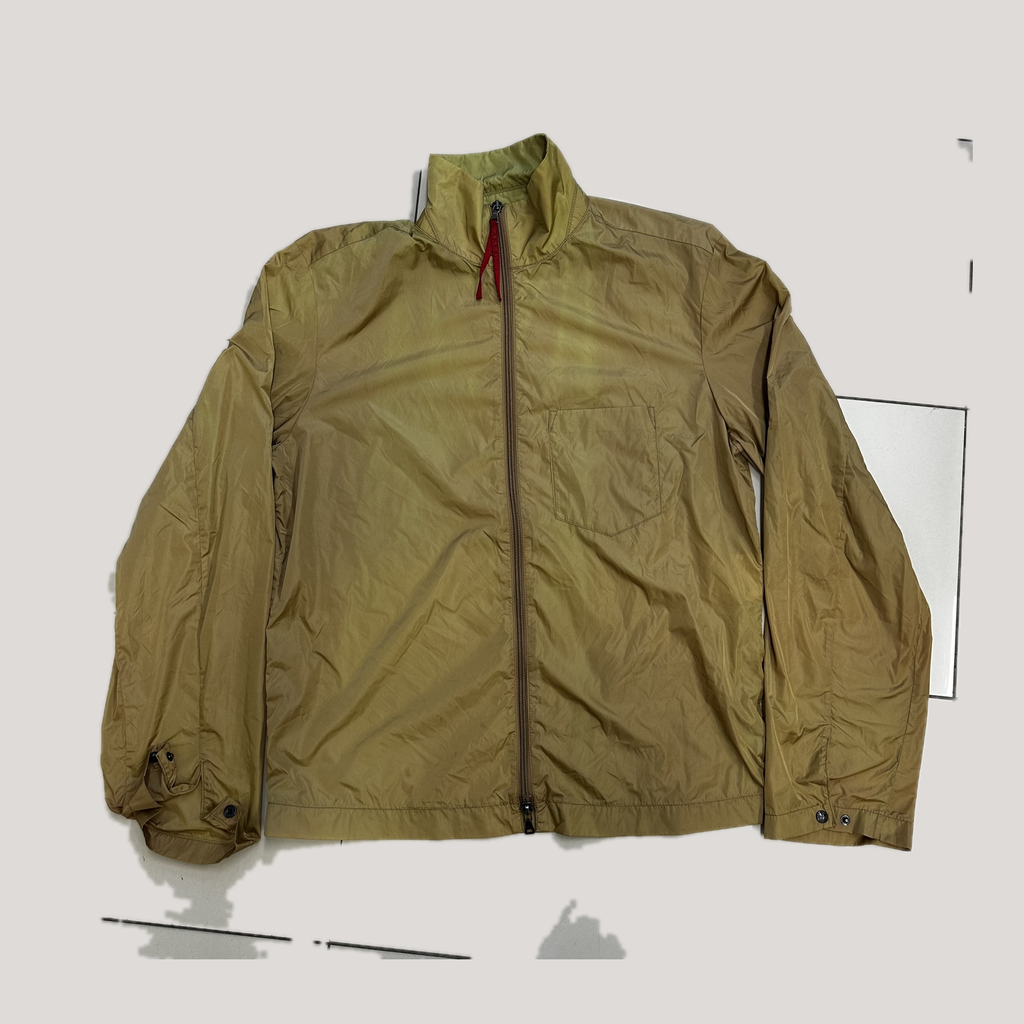 027_16673769_prada_zink_yellow_jacket_ai_lightbg