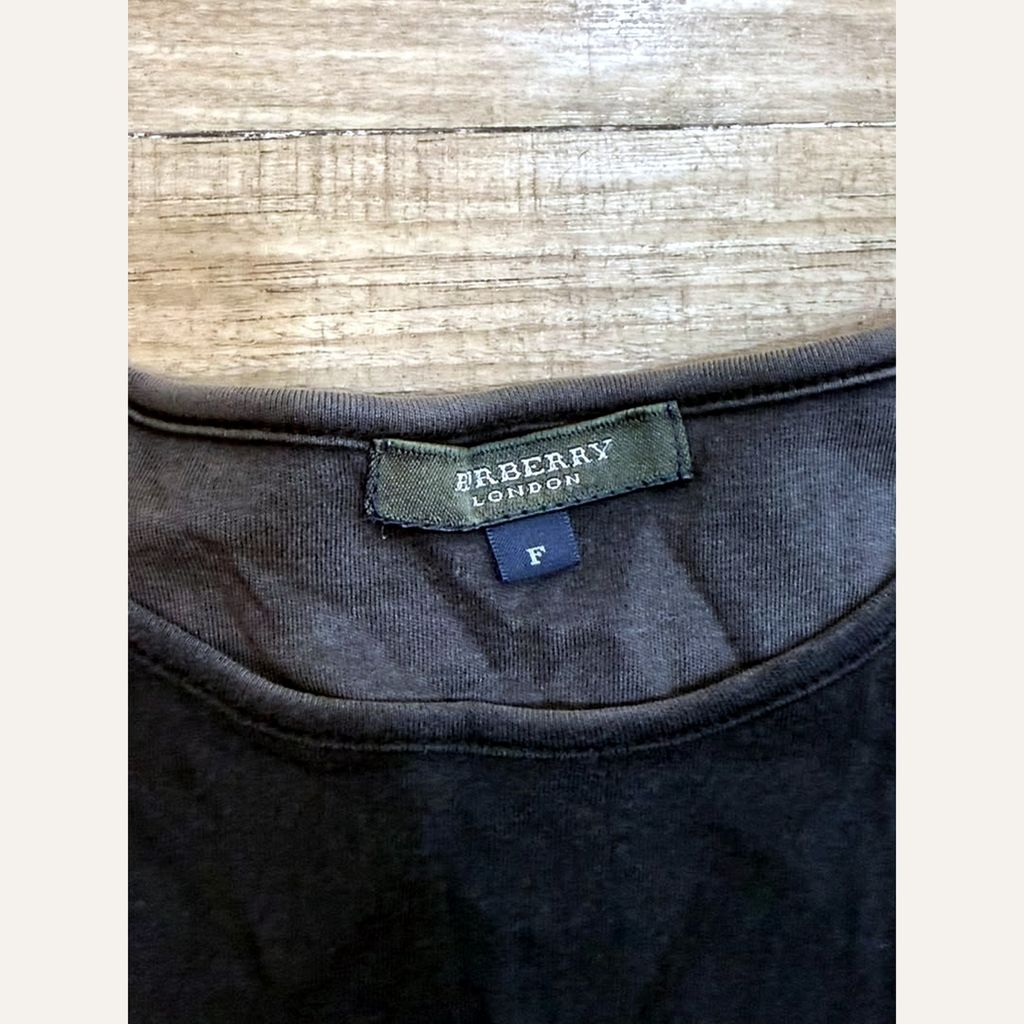 01_2NDB0708001_burberry_london_black_check_stripe_short_sleeve_top_f_label_clean