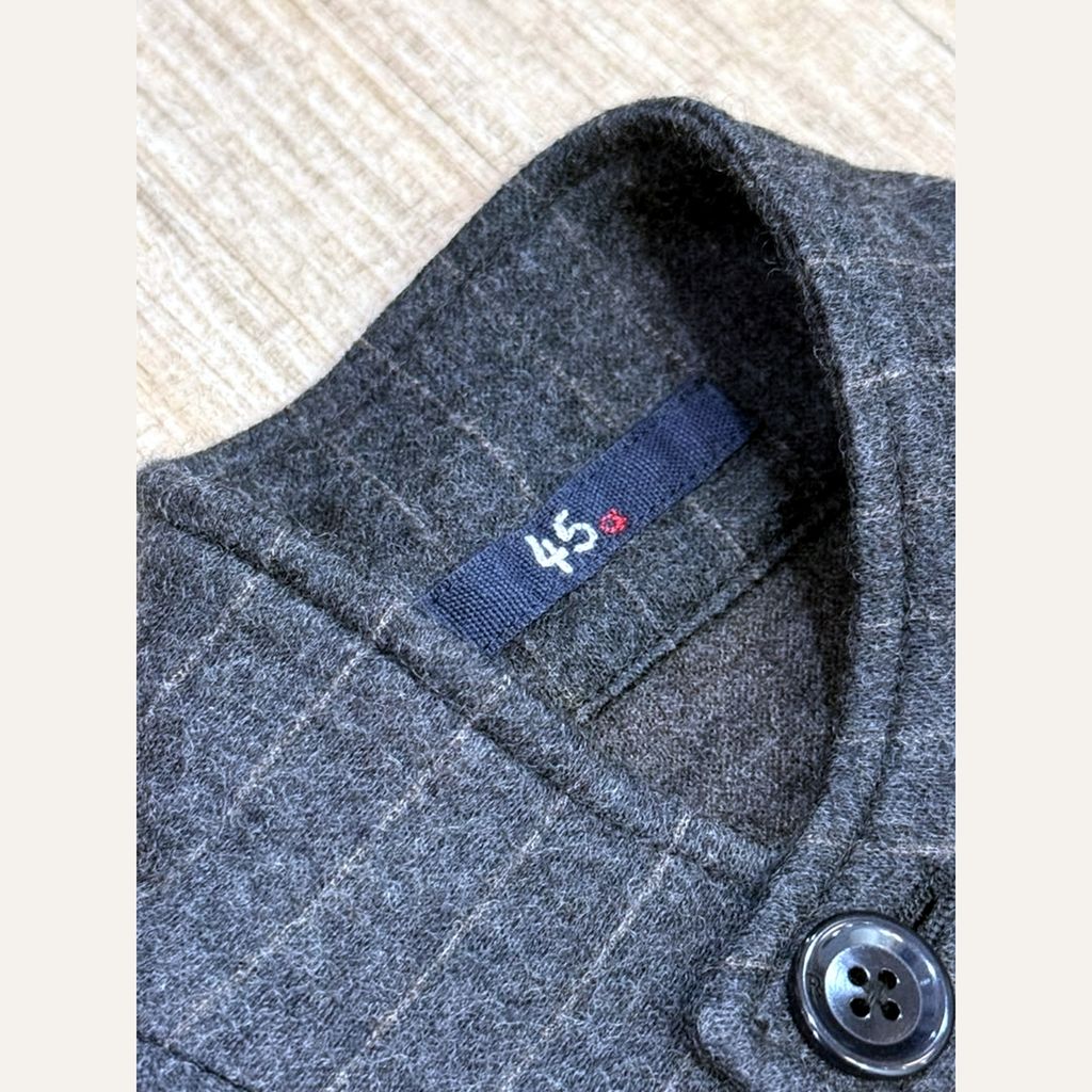 11_2NDB0708011_45r_grey_wool_button_jacket_label_clean