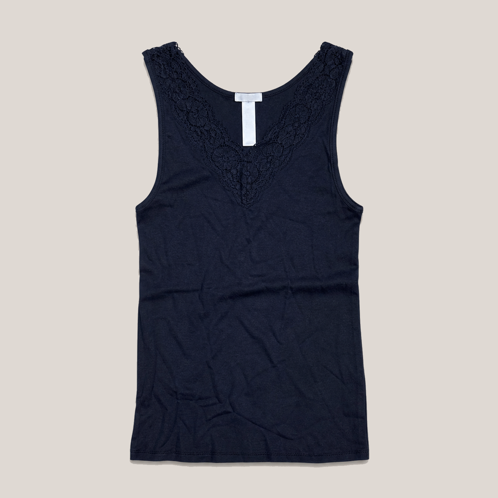 12_2NDSAB0711012_hanky_panky_navy_lace_sleeveless_top_s_main_ai_exact_bg