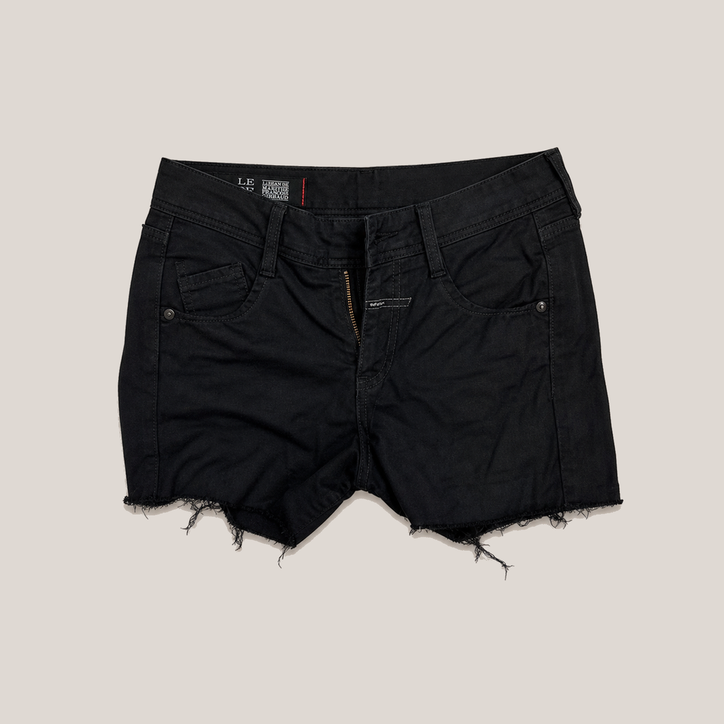 20_2NDSAB0711020_le_jean_de_marithe_francois_girbaud_black_shorts_main_ai_exact_bg
