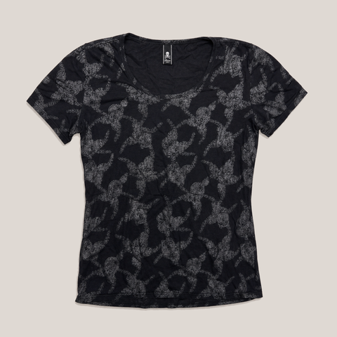 26_2NDSAB0711026_roen_black_skull_pattern_t_shirt_main_ai_exact_bg