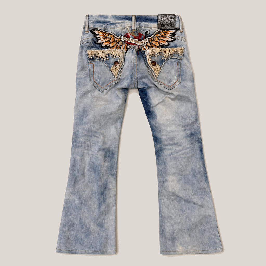 07_2NDO0712007_red_pepper_wing_embroidered_light_wash_flare_jeans_main_ai_exact_bg
