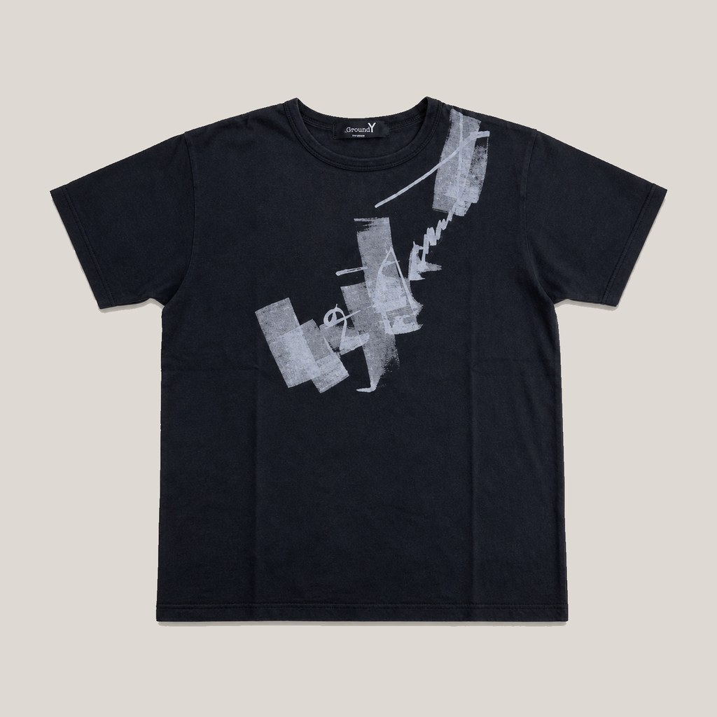 01_2NDO0713004_ground_y_yohji_yamamoto_black_abstract_graphic_t_shirt_main_bgfixed