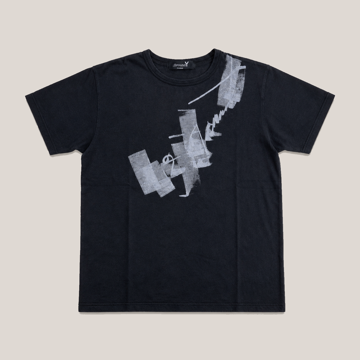 01_2NDO0713004_ground_y_yohji_yamamoto_black_abstract_graphic_t_shirt_main_bgfixed