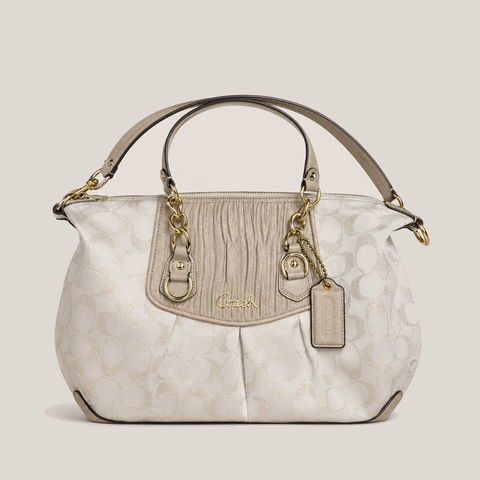 06_2NDO0714001_coach_white_signature_monogram_shoulder_bag_main_bgfixed