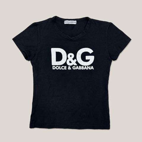 03_2NDS0719003_d_g_dolce_gabbana_black_large_logo_t_shirt_main_ai_exact_bg
