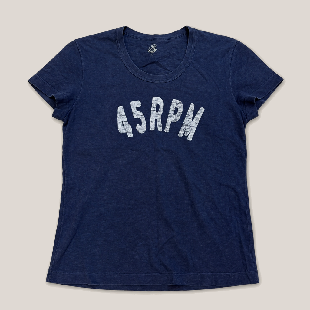 015_2NDB0813015_45rpm_navy_distressed_logo_graphic_t_shirt_1_catalog_final