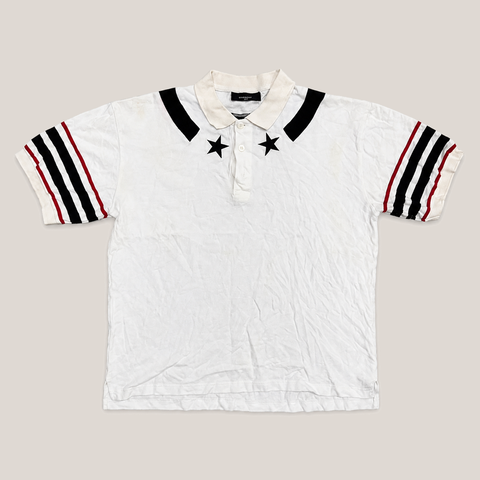 002_2NDS0815002_riccardo_tisci_era_givenchy_white_star_collar_striped_sleeve_polo_shirt_catalog_final