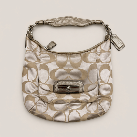 009_2NDS0815009_2000s_coach_beige_signature_sateen_turnlock_hobo_shoulder_bag_catalog_final