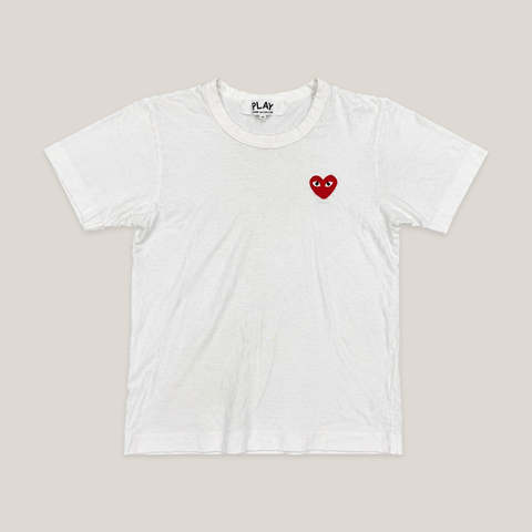 036_2NDO0830019_comme_des_garcons_play_white_red_heart_t_shirt_xs_catalog_final
