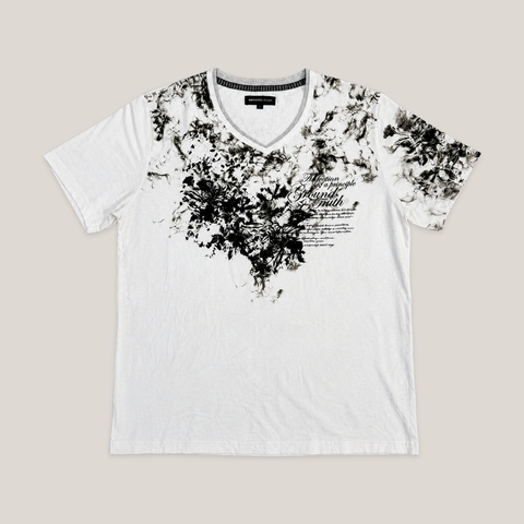 006_2NDS0830025_semantic_design_white_black_abstract_floral_graphic_v_neck_t_shirt_ll_catalog_final