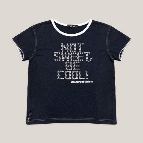 018_2NDO0831015_blue_cross_spicy_label_black_white_not_sweet_me_cool_graphic_t_shirt_l_catalog_final