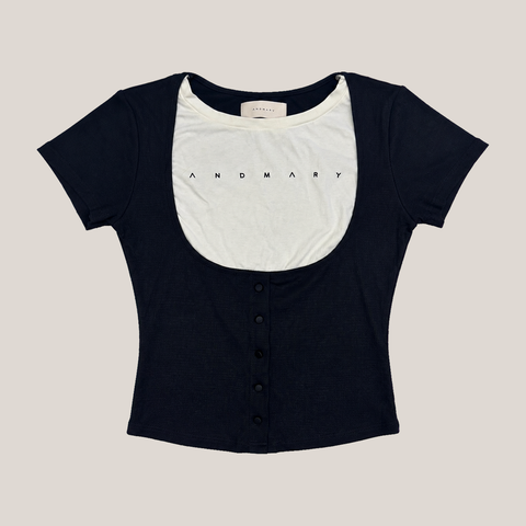 012_2NDS0903012_andmary_black_white_layered_logo_fitted_short_sleeve_top_catalog_final