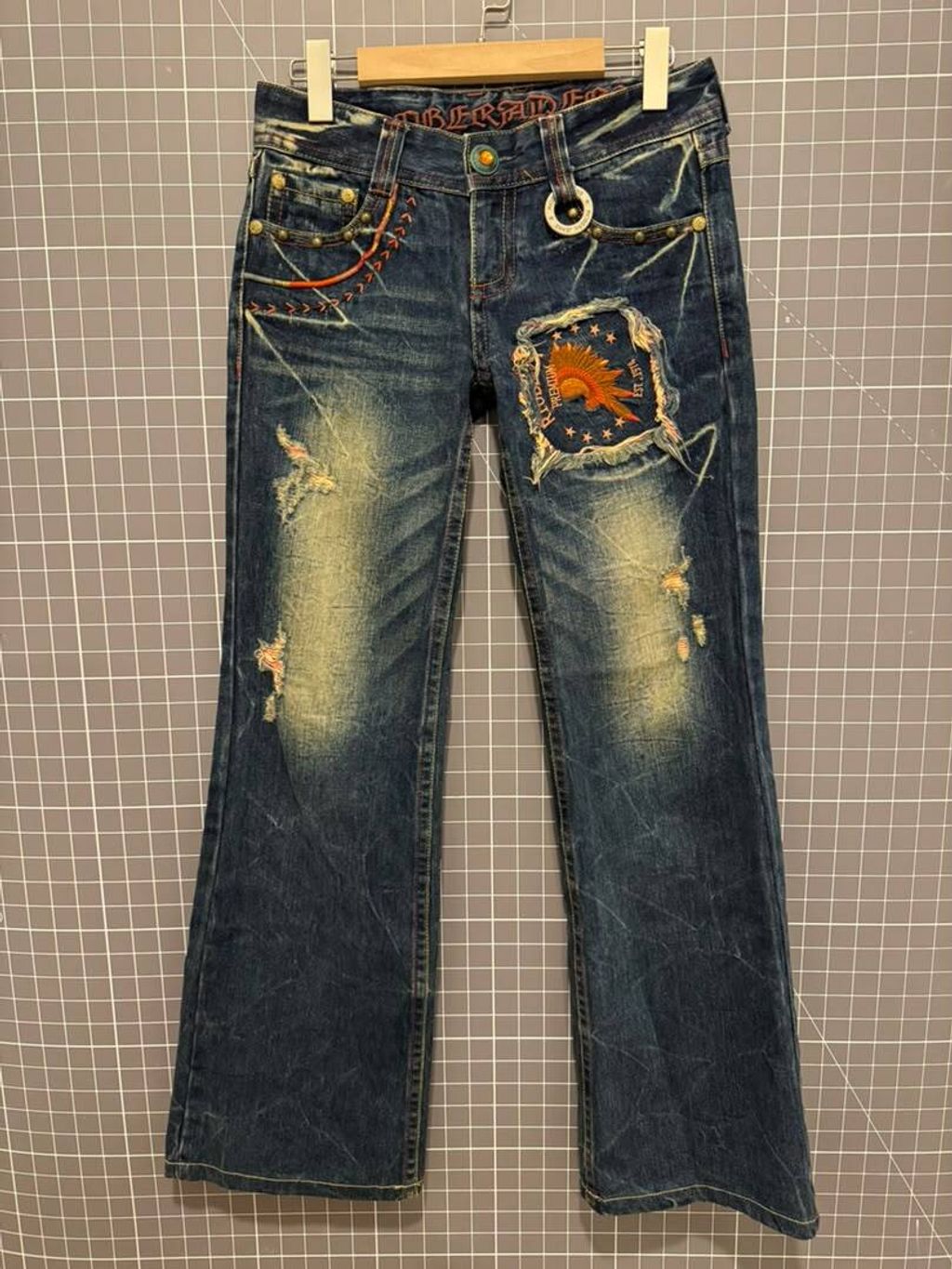 2NDS1004009