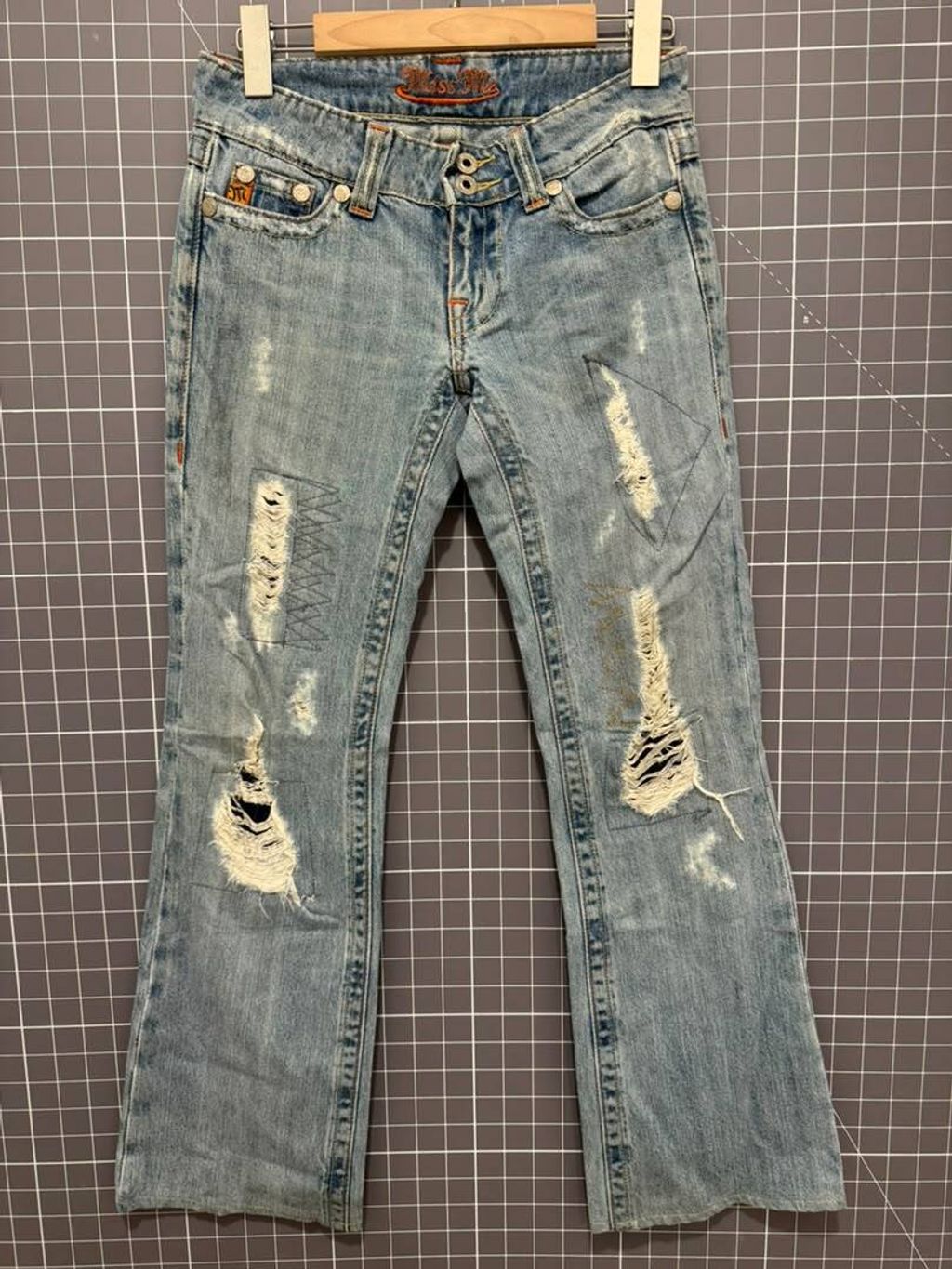 2NDS1006002