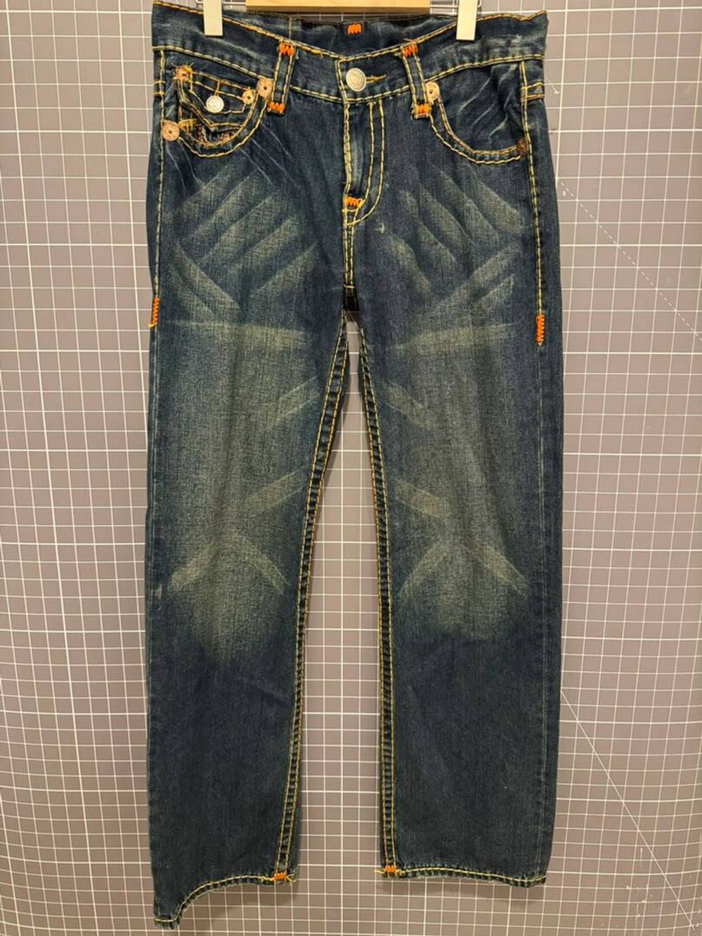 2NDS1006005