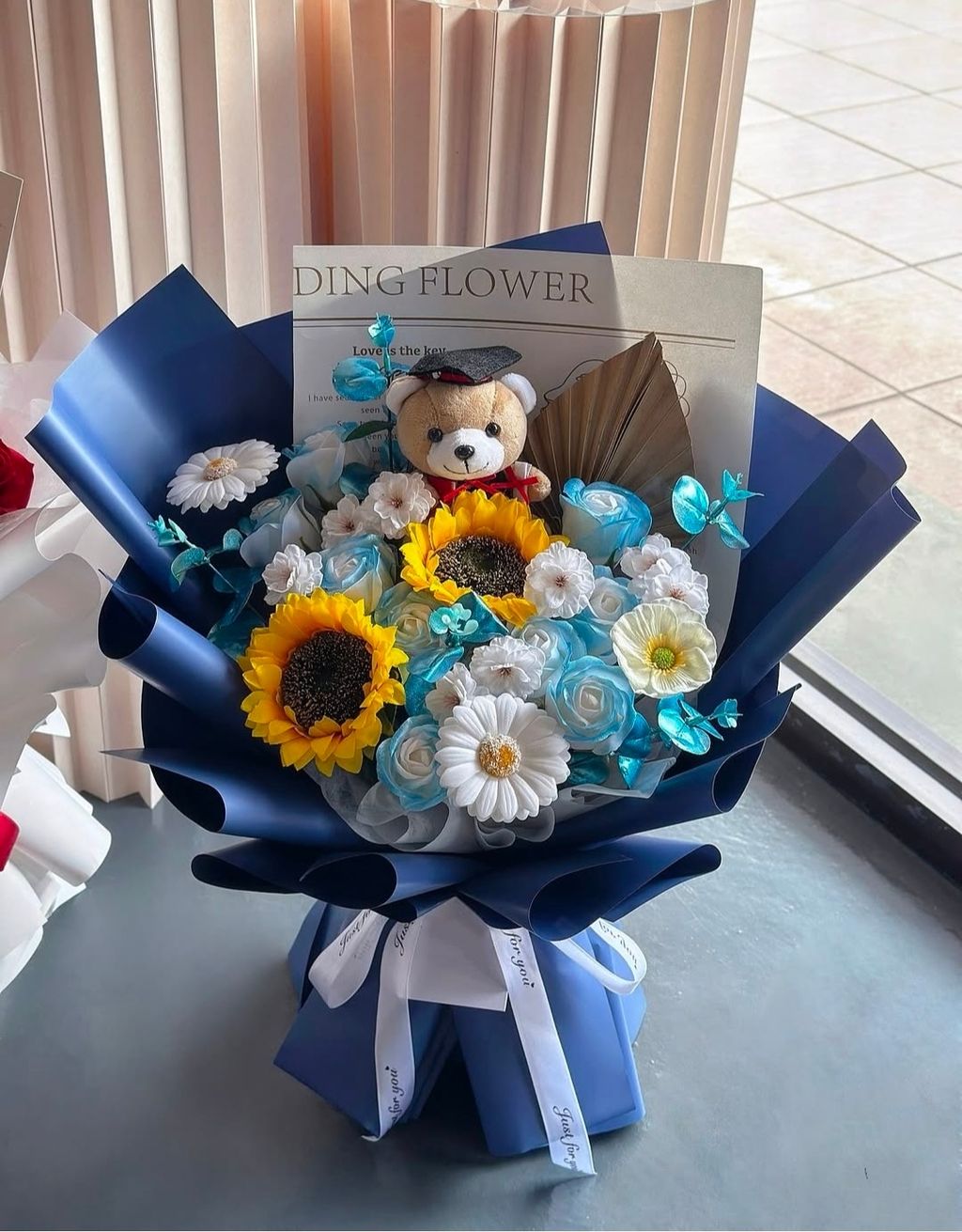 Graduation Bouquet 20 (Soap flower)