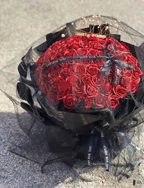 Flower Bouquet ( Red Soap Roses 99 Stalks)