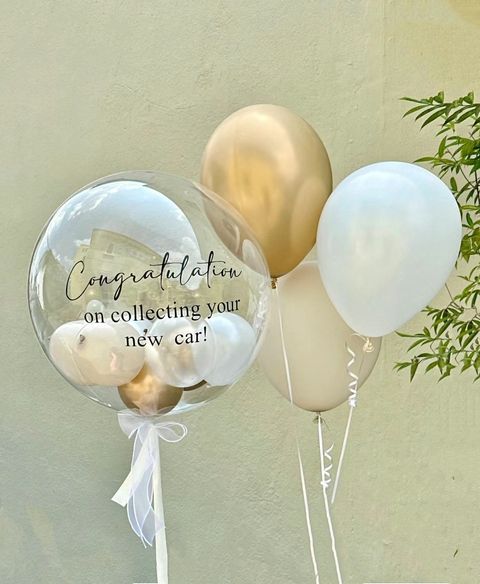 Gold and White Balloon package (Helium)