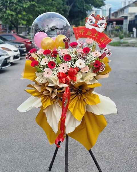 Opening Flower Stand 10