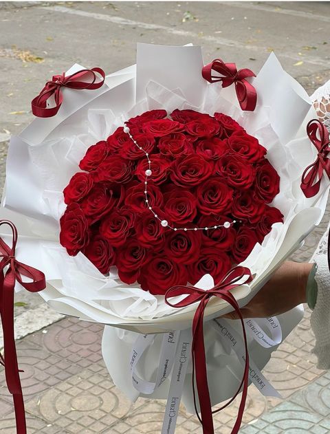 Rose Bouquet 33 (33 stalks)