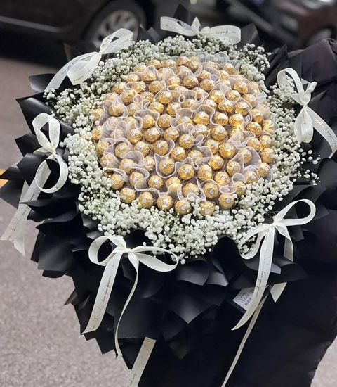 99 Ferrero Rocher Chocolate Bouquet