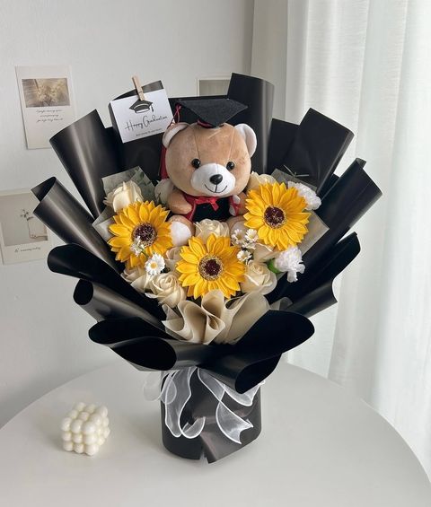 Graduation Flowers Bouquet