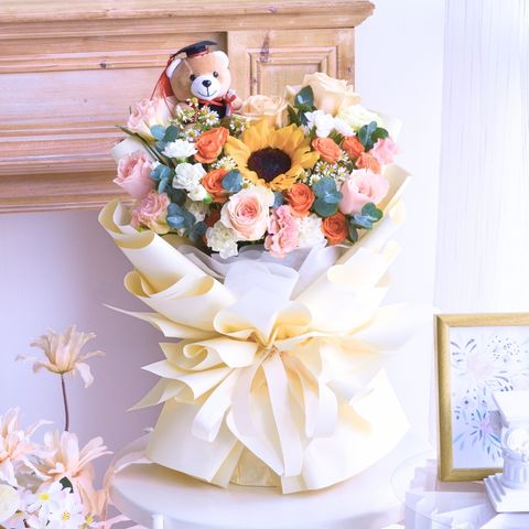 Graduation Flower Bouquet 03