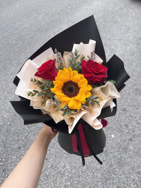 Cheerful Flower Bouquet