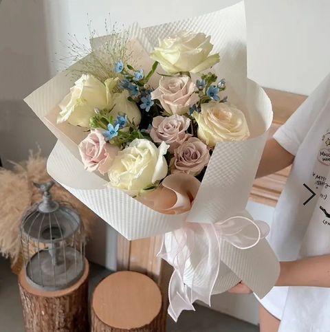 Manta Roses Bouquet