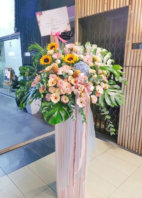 Heartiest Congratulations Flower Stand