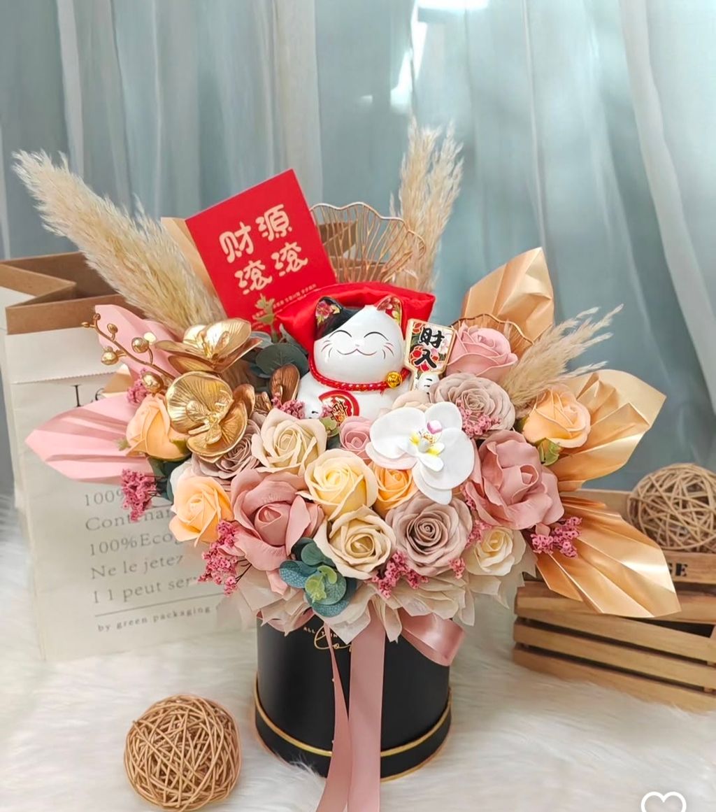 Opening Table Flower 20