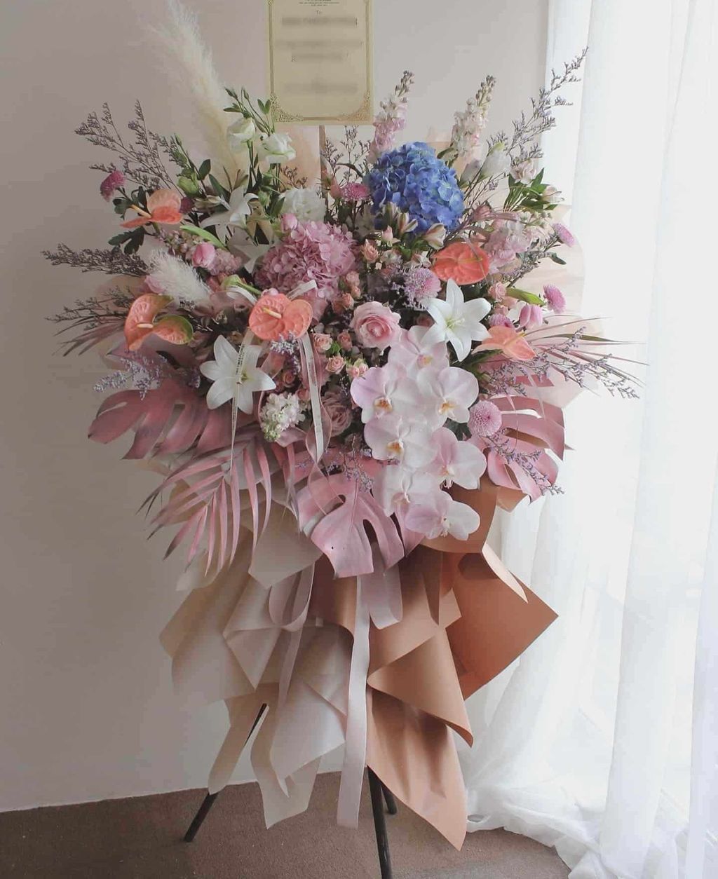 Modern Grand Opening Stand