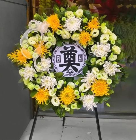 Wreath Flower Stand 02_edit_8776125986158