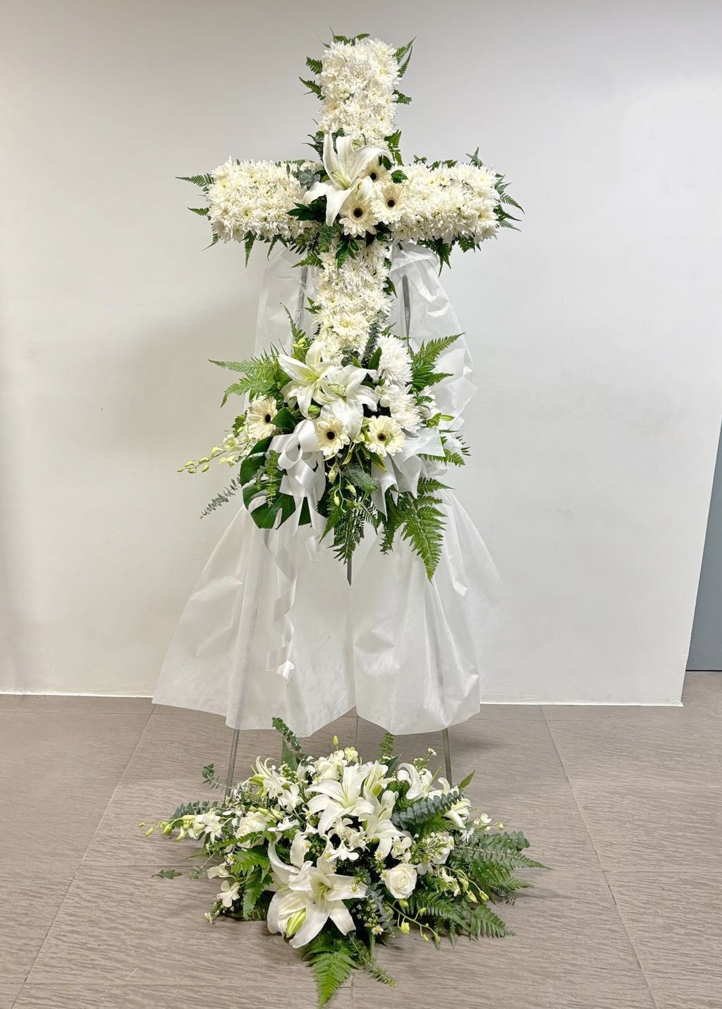 Condolence Cross Stand 03