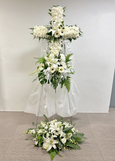 Condolence Cross Stand 03