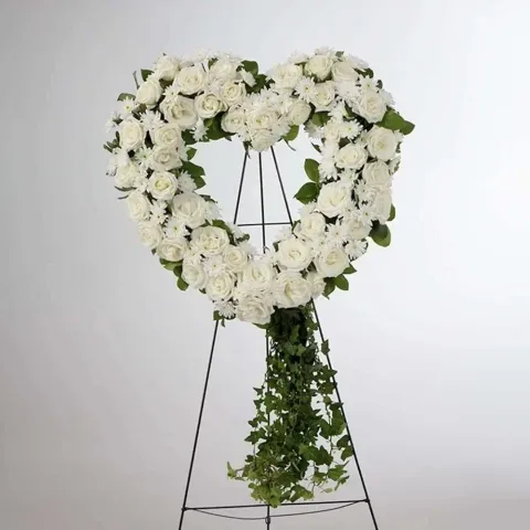 Heart Shaped Wreath Flower Stand