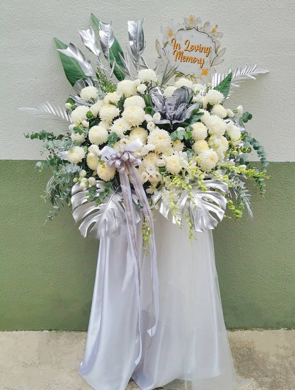 Eternal Peace Sympathy Stand