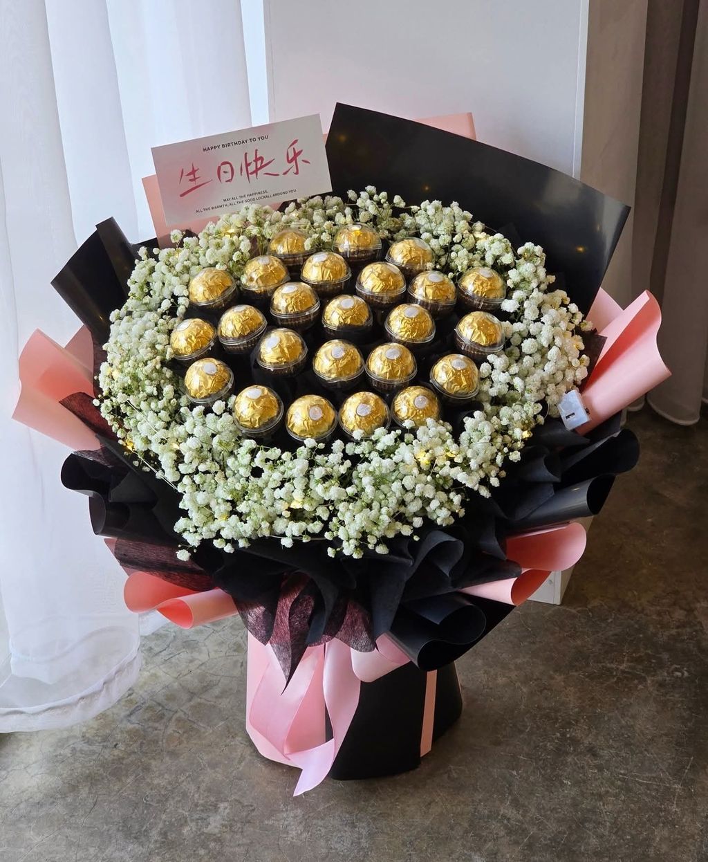 Rocher Chocolate Bouquet 06