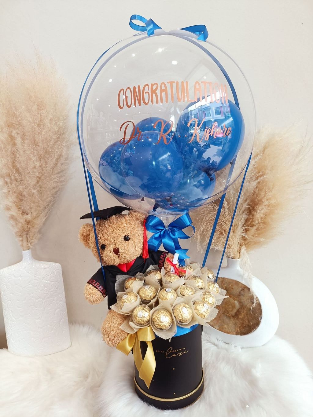 Balloon flower box with bear