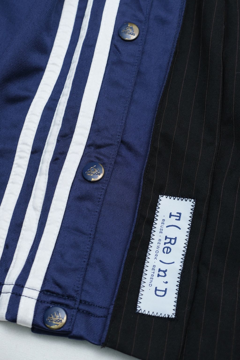 aeae4c3b-8e2f-4581-be59-6126a5a1de04