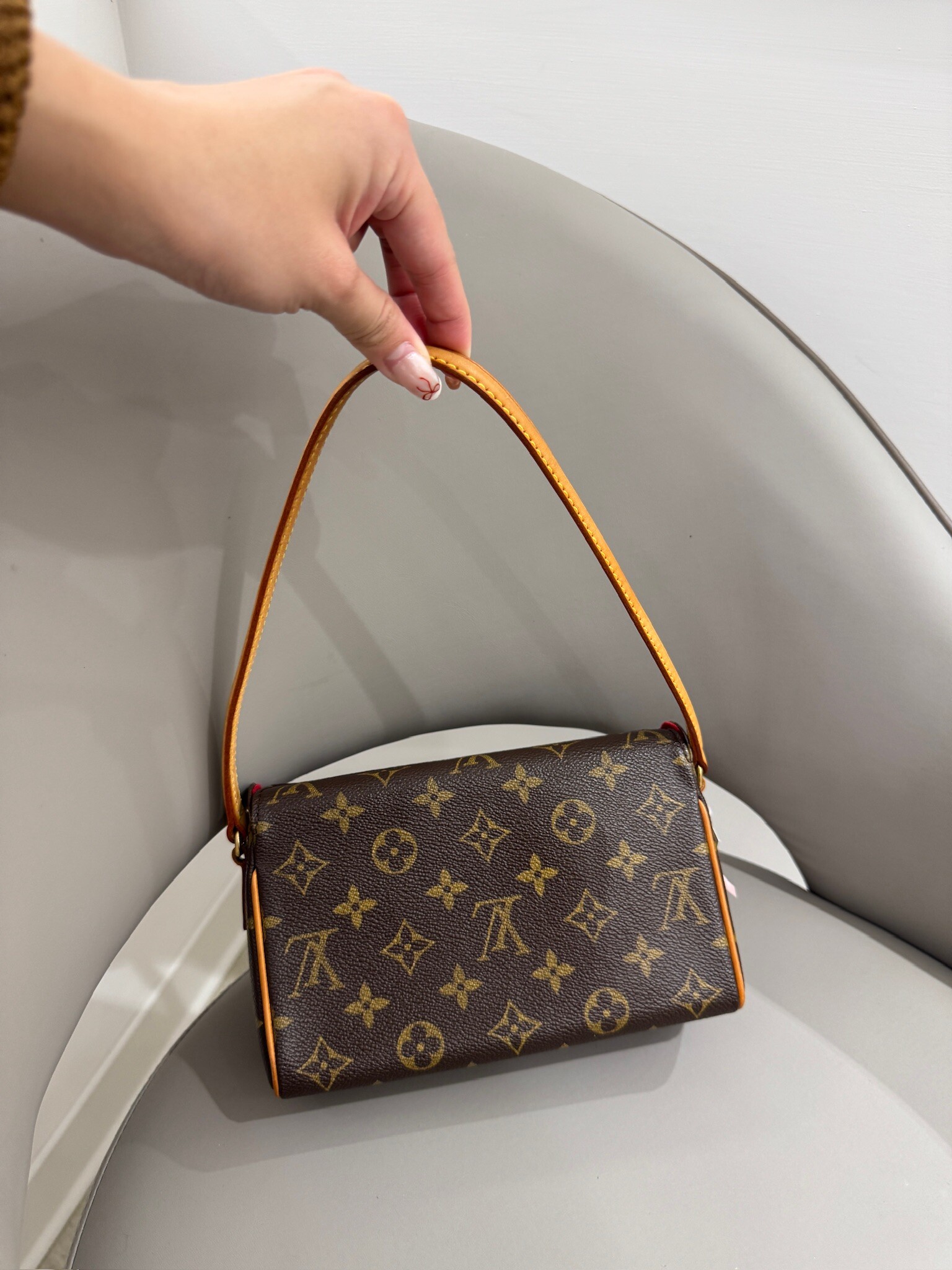 image_7E920D10-7B2D-4877-843E-CA8D72D50236_1759160011