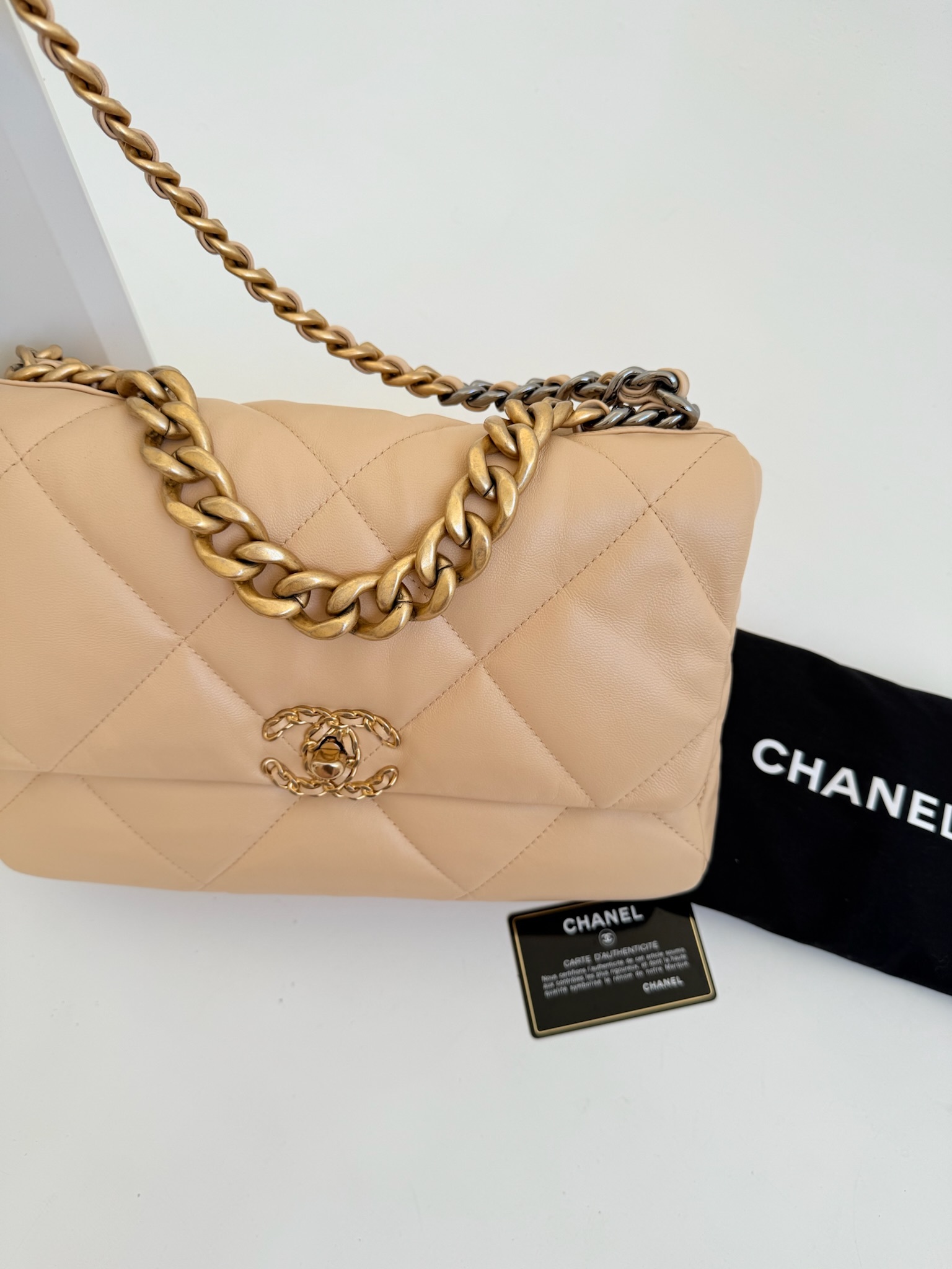 image_82B16A1E-2508-45A2-9E2F-B655A100344E_1766151977